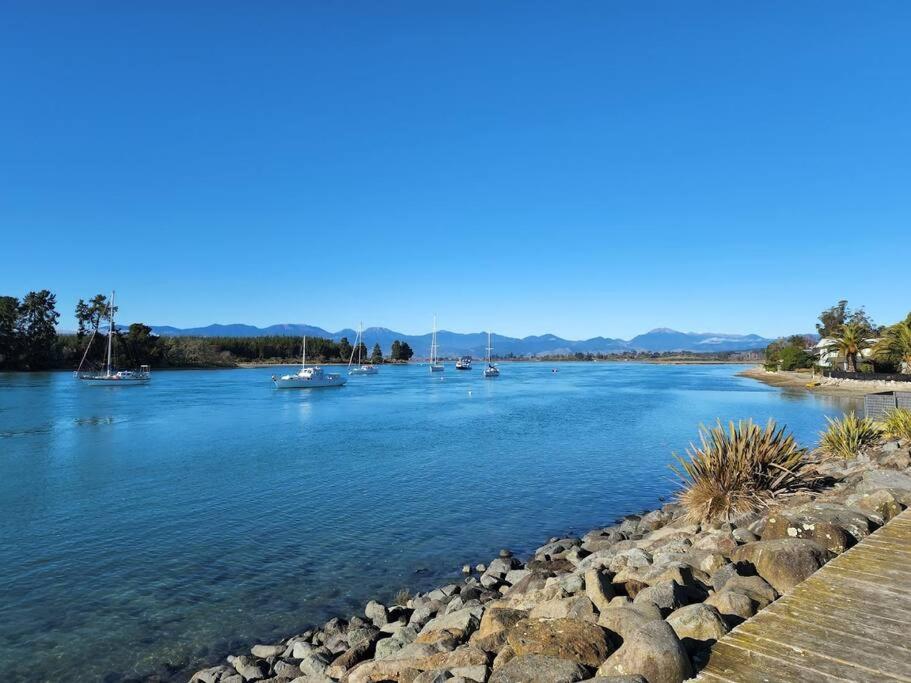 Ruby Bay Loft Accommodation Nelson Esterno foto