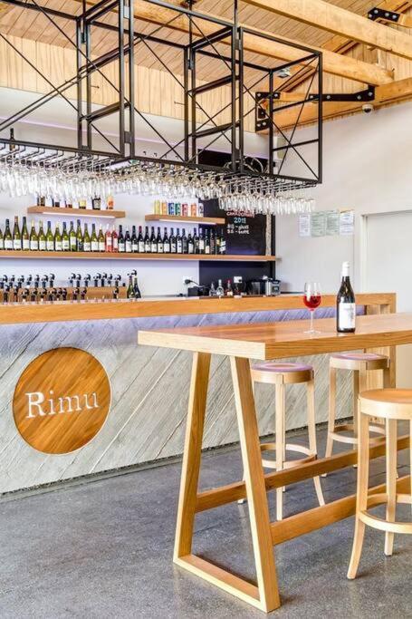 Ruby Bay Loft Accommodation Nelson Esterno foto